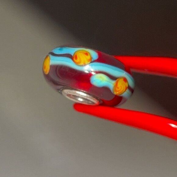 Trollbead Red China Bead - Picture 2 of 3